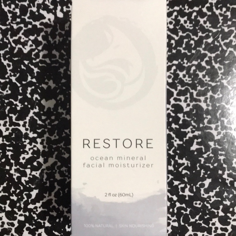 FoxBrim RESTORE ocean mineral moisturizer